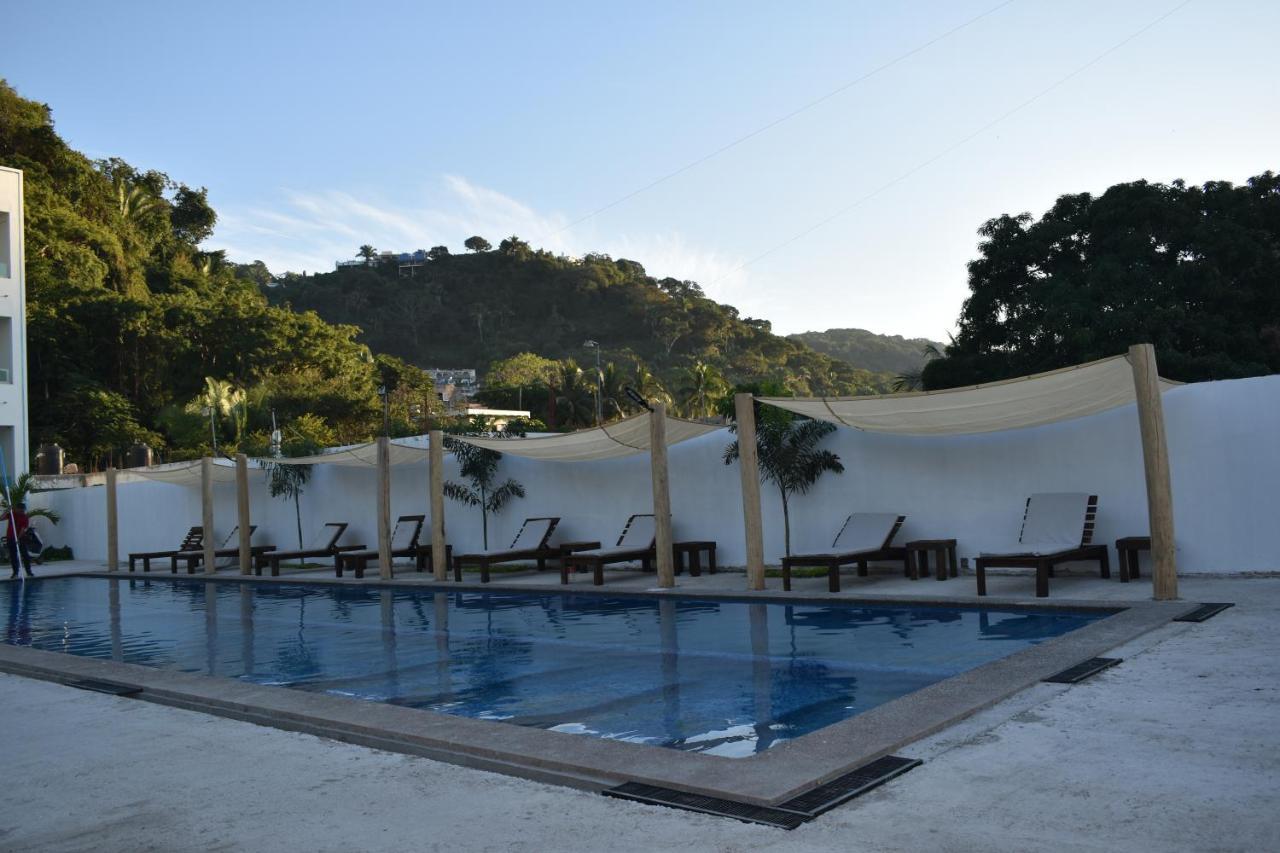 Malaki Hotel Los Ayala Exterior photo